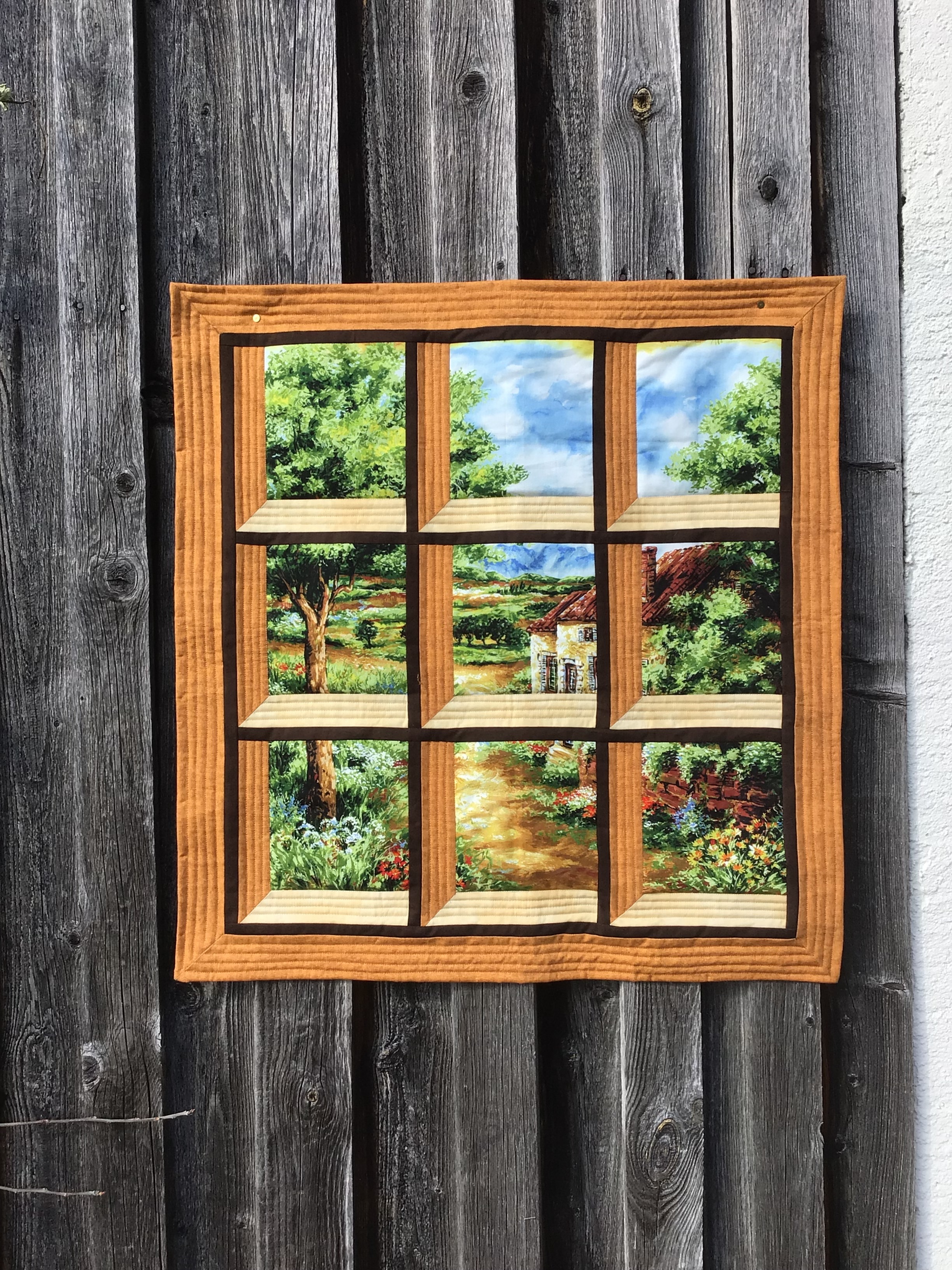 Attic Window Quilt, Wandbehang mit Fenster