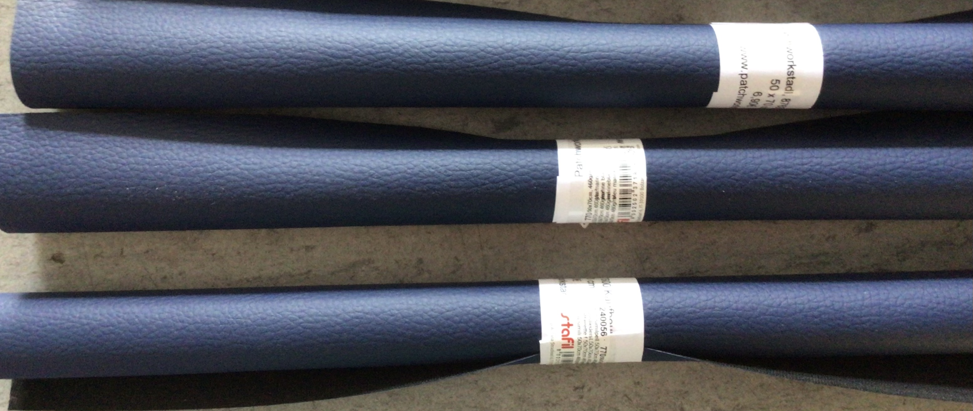 Kunstleder Dunkelblau/ Rolle 50 x 70 cm