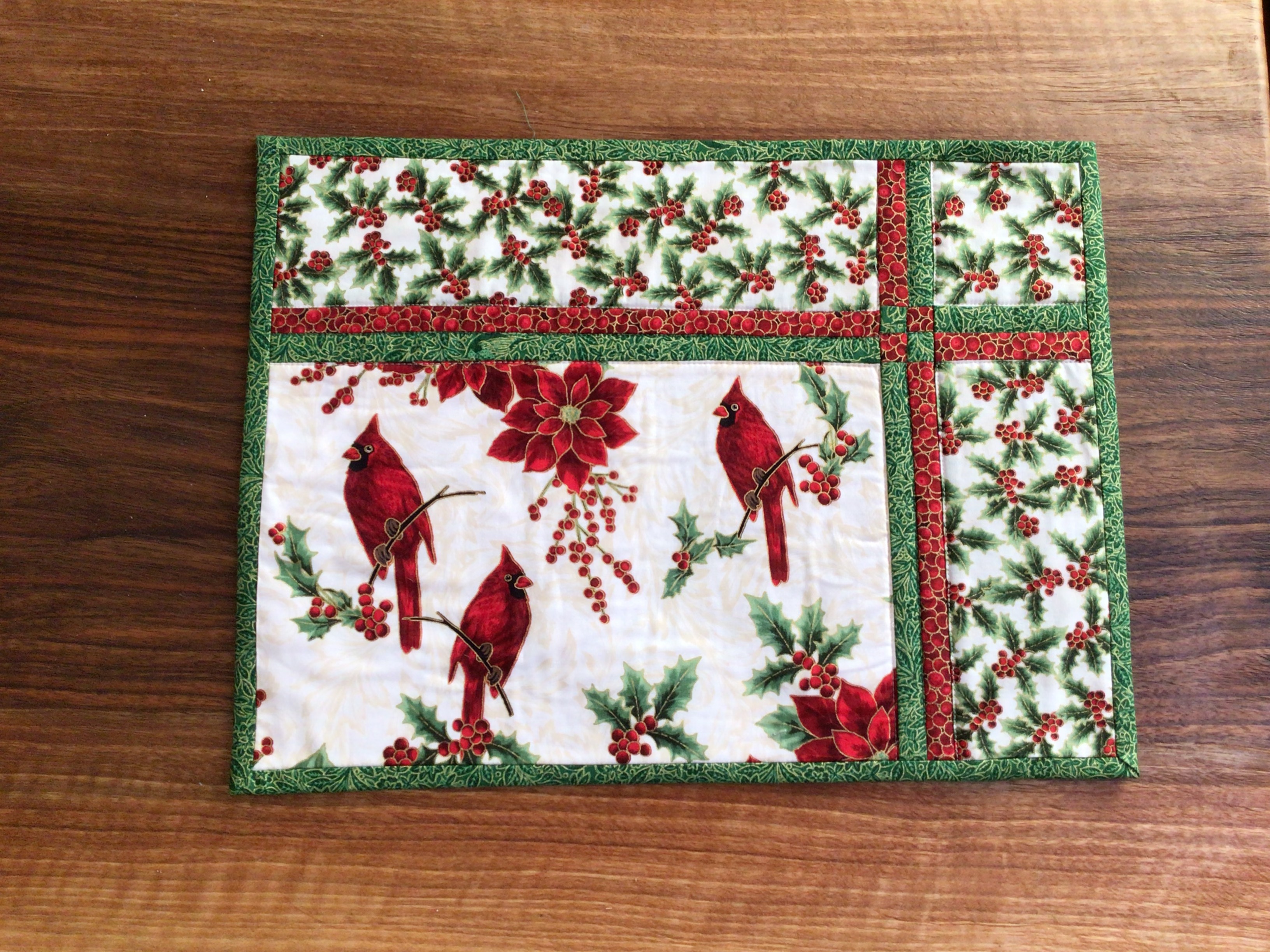 Tischset Frohe Weihnachten " Kardinalvögel" Gr. 32 x 43 cm