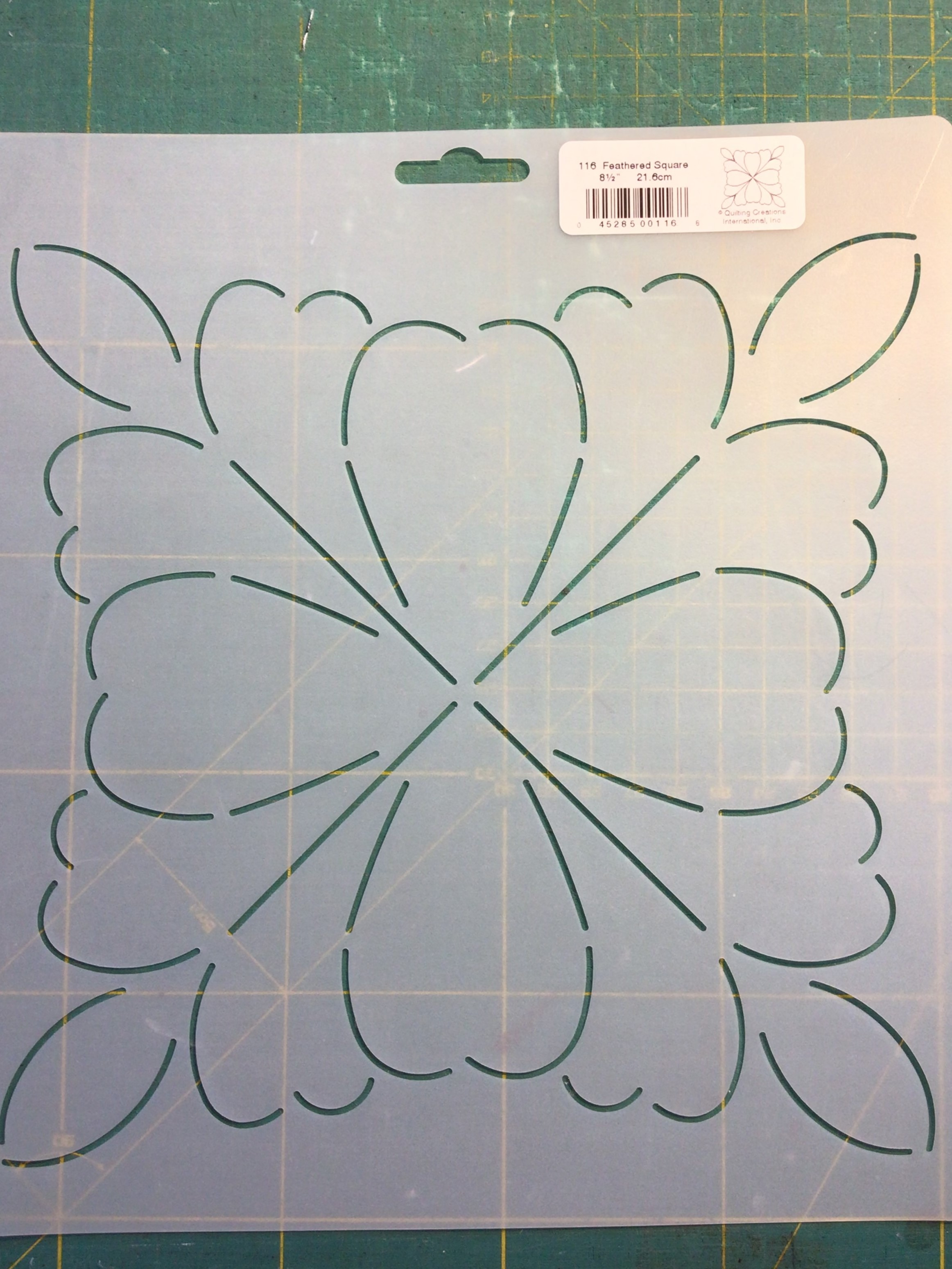 Quilt-Schablonen 8,5" Feathered Square