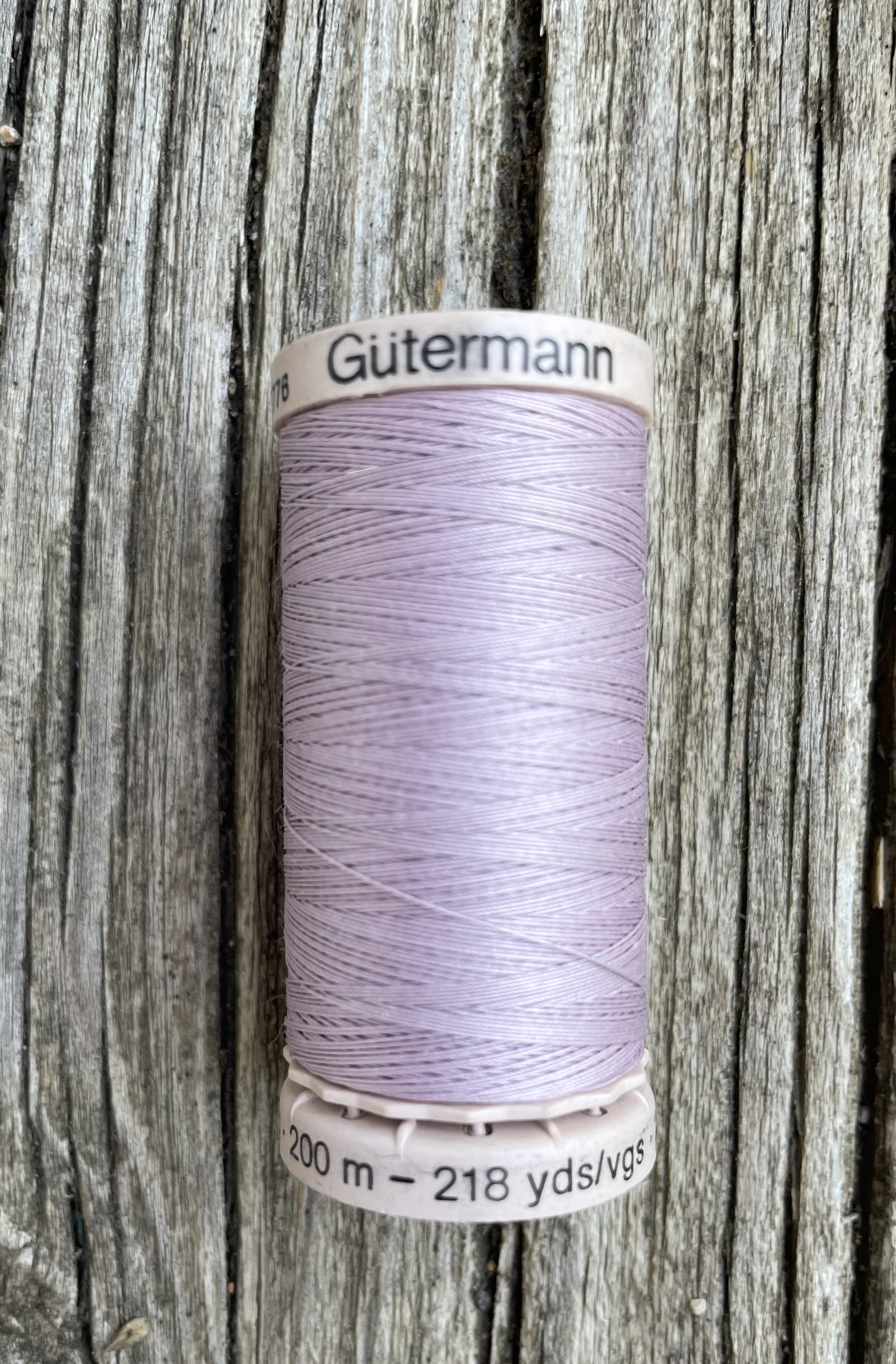 Gütermann Quiltgarn Flieder-Pastel