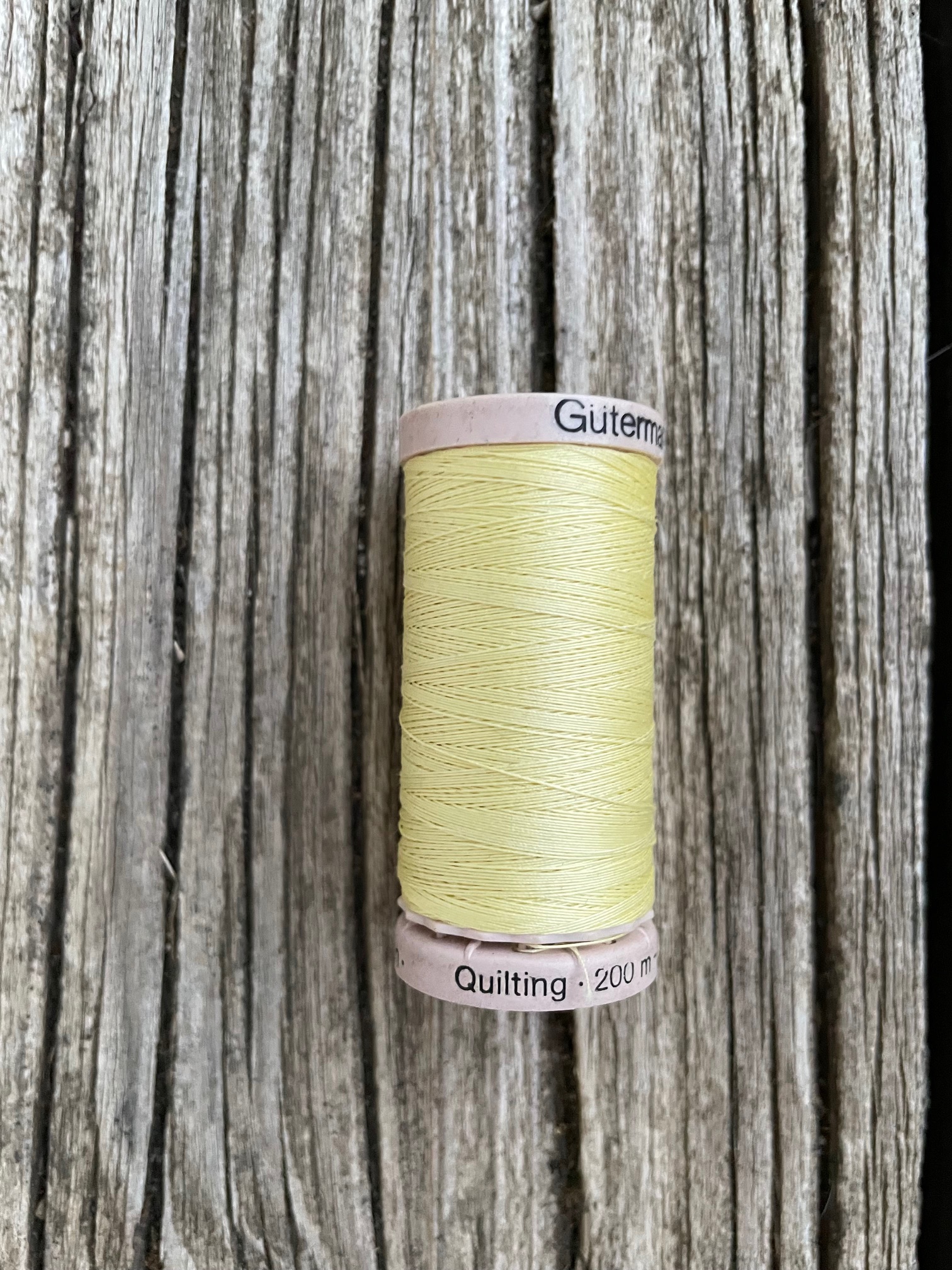 Gütermann Quiltgarn Dunkelbraun/ Nur 1 Stück verfügbar