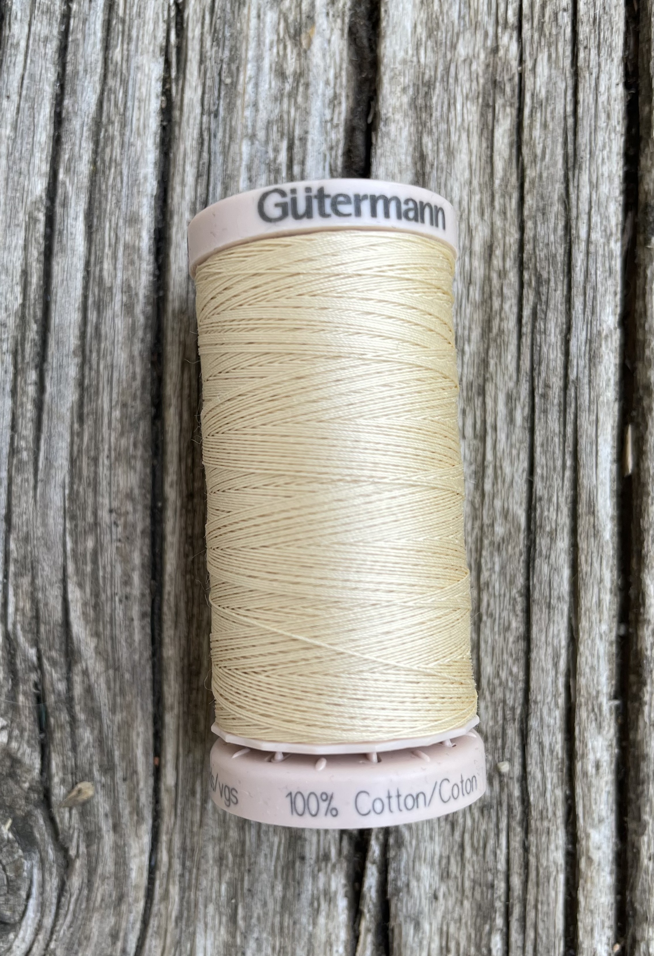 Gütermann Quiltgarn Beige/Creme