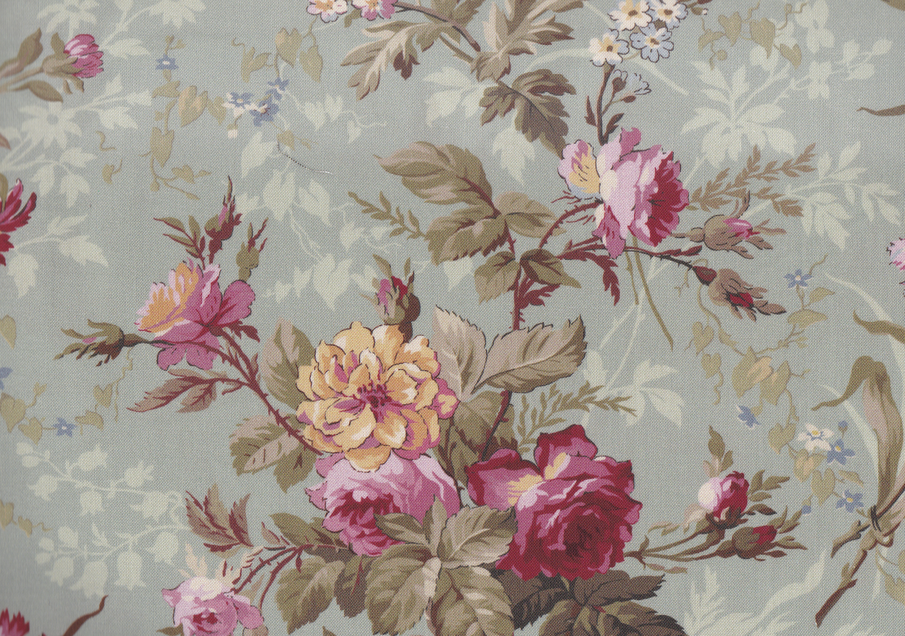 Stoff mit Blumen Sage