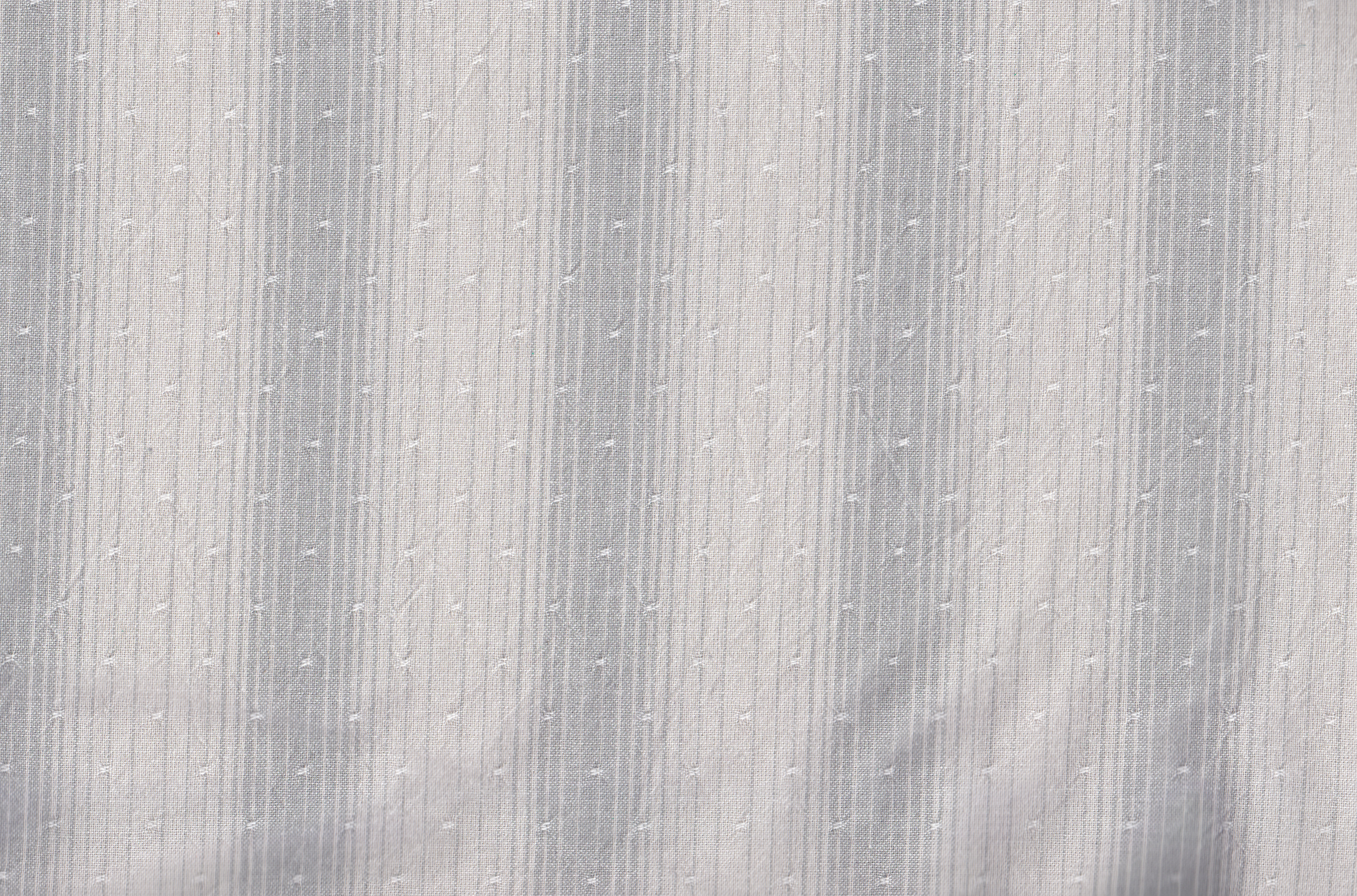 Creme-Grau gestreift