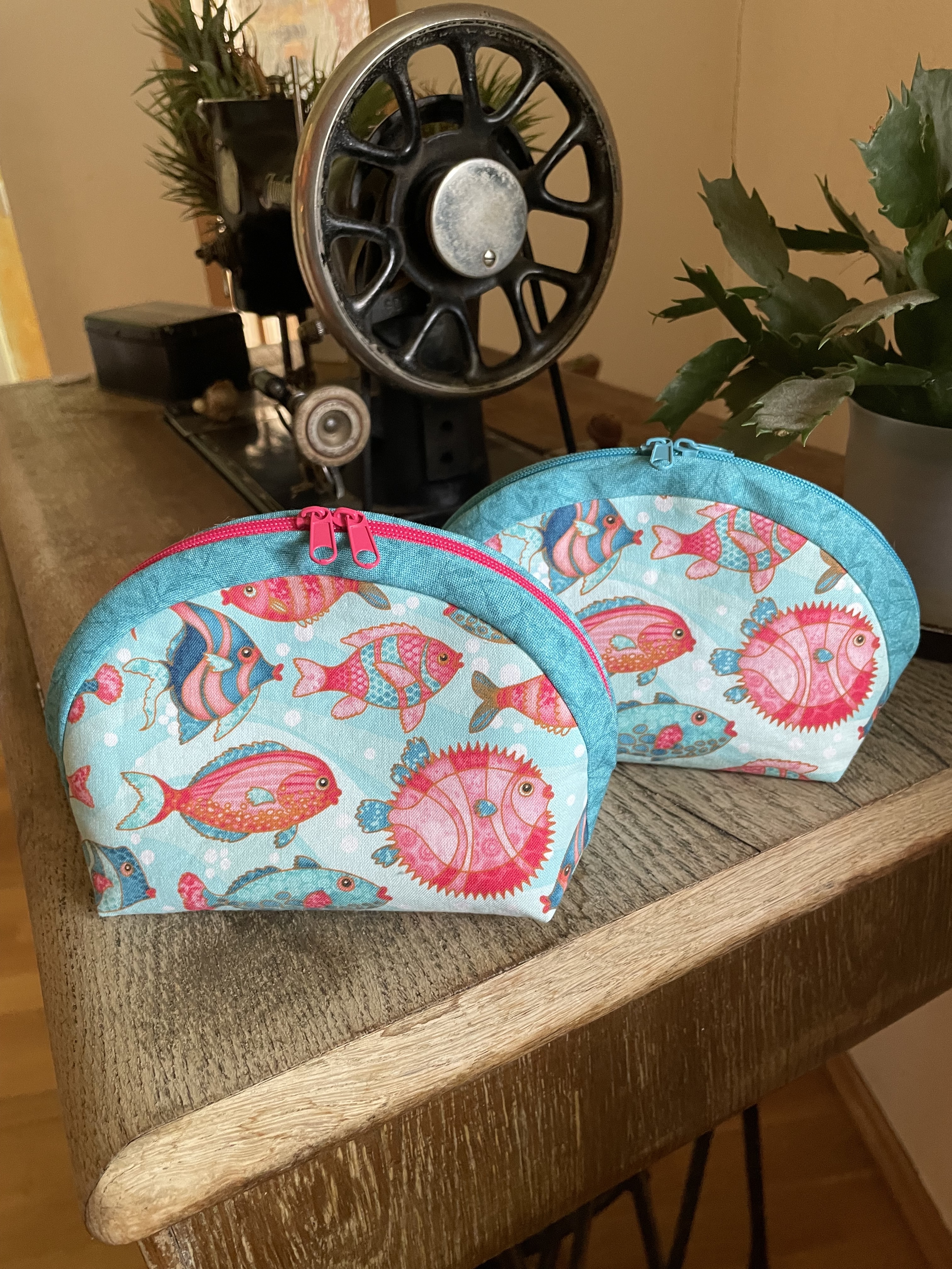 Materialpackung für 2 runde Täschchen " Fische"